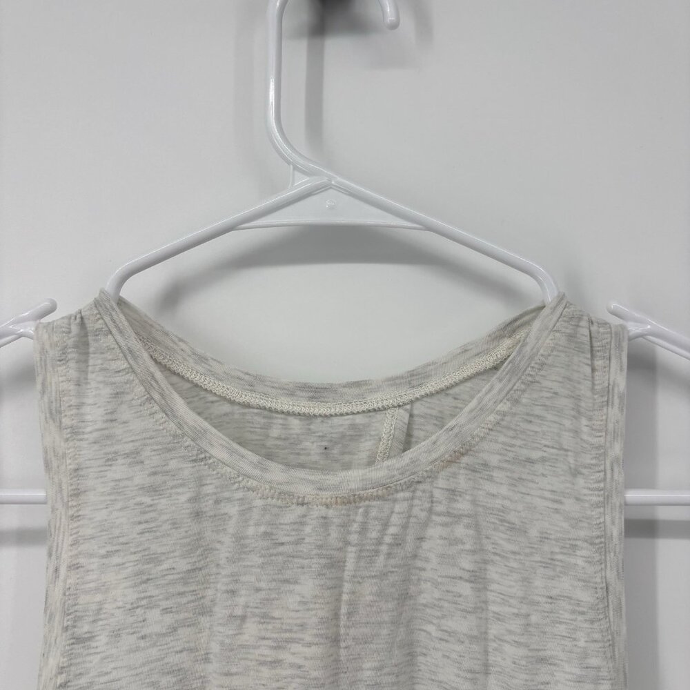 Lululemon Tie Tank Top Womens Size 4 Heather Gray *Read* Gym Athletic - Picture 3 of 7